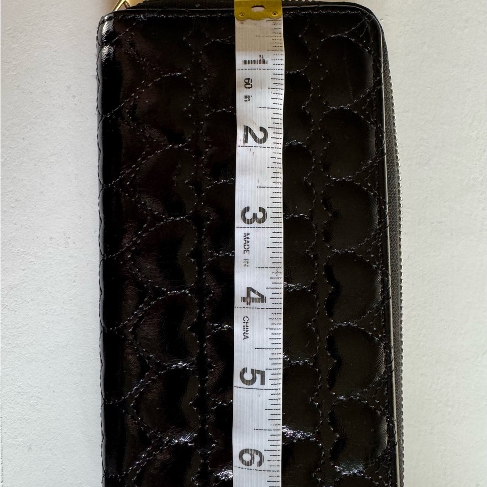 Source Unknown Glossy Black Quilted Wallet - Picture 5 of 6